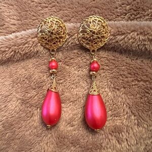 VINTAGE Art Deco Purple and Gold Filigree Dangle Earrings with Teardrop Beads